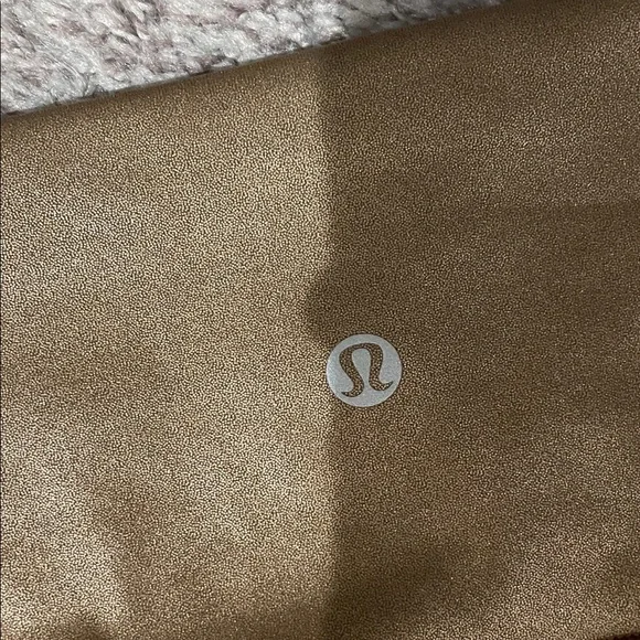 Retired LULULEMON Wunder Under Tight 28" Shine Gold SPECIAL EDITION Sz 4 new - Picture 9 of 9